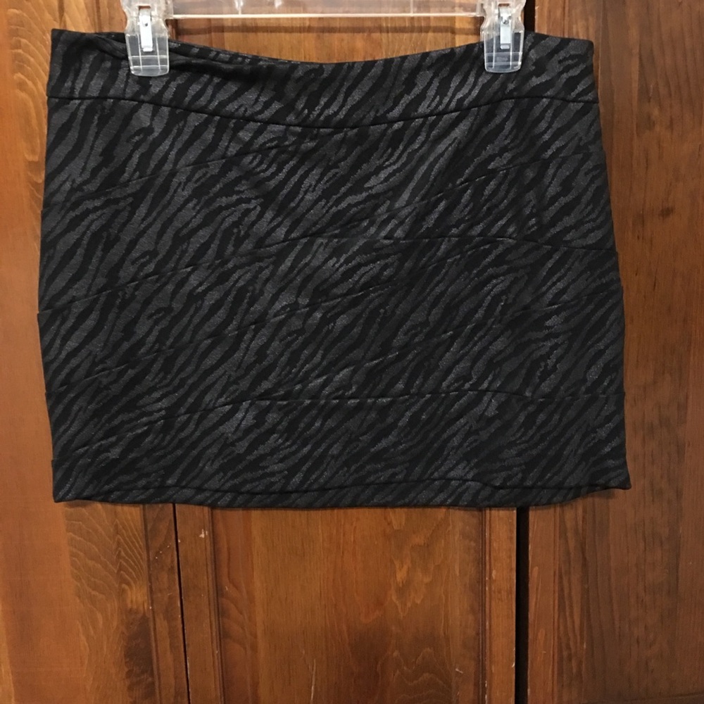 Express metallic zebra print mini skirt